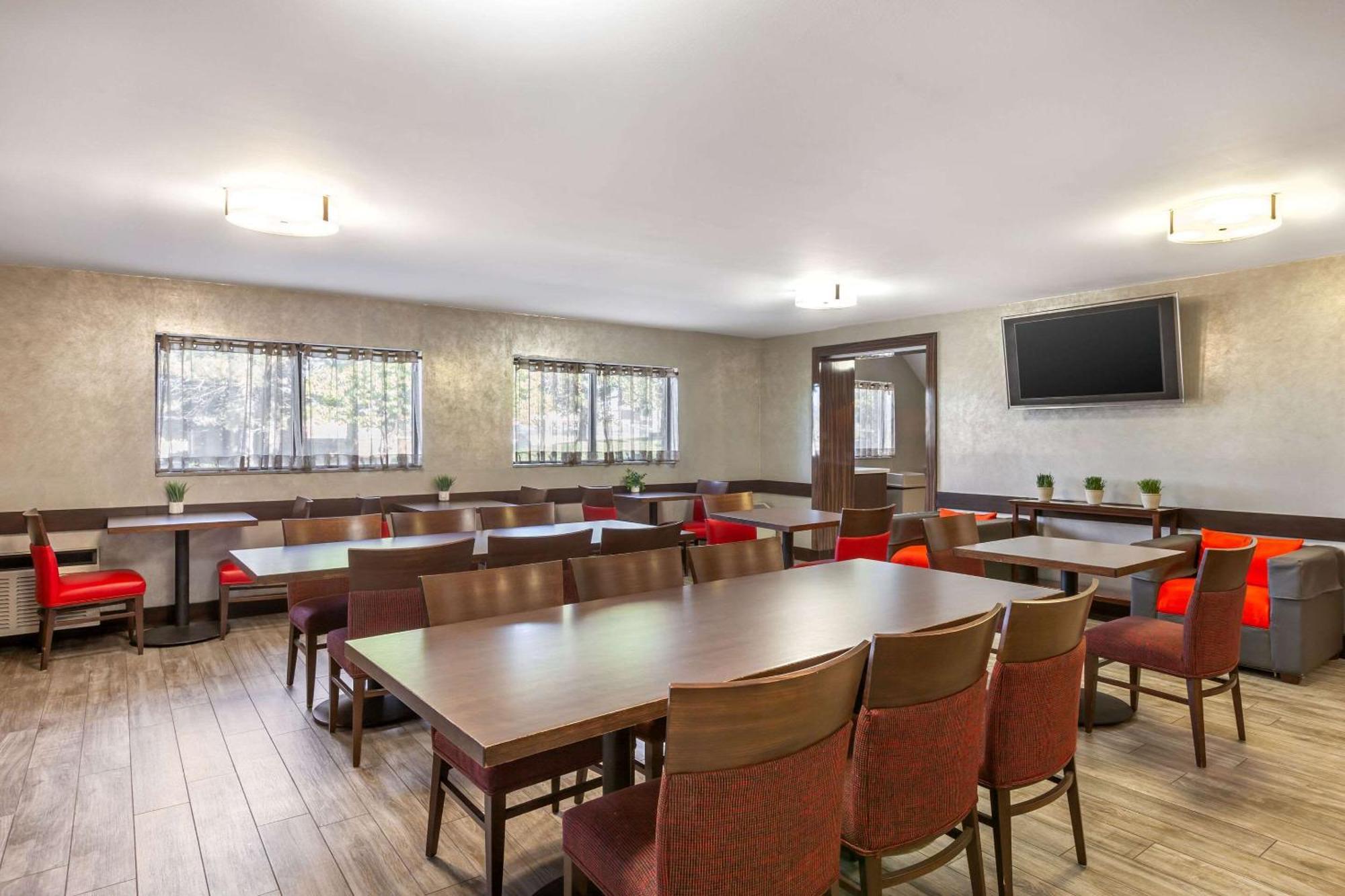 Comfort Inn 2*